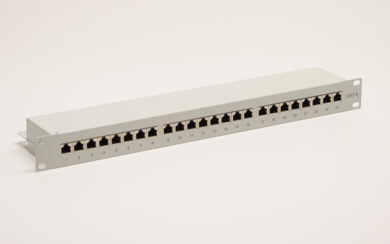 Patch panel Cat6 SFTP 24p rack 19" 1U 90° szürke OEM [13998] 