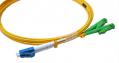 Patch kábel SM 9/125 E2000/APC < > LC/UPC DLX   3m OptiC [17524]-a