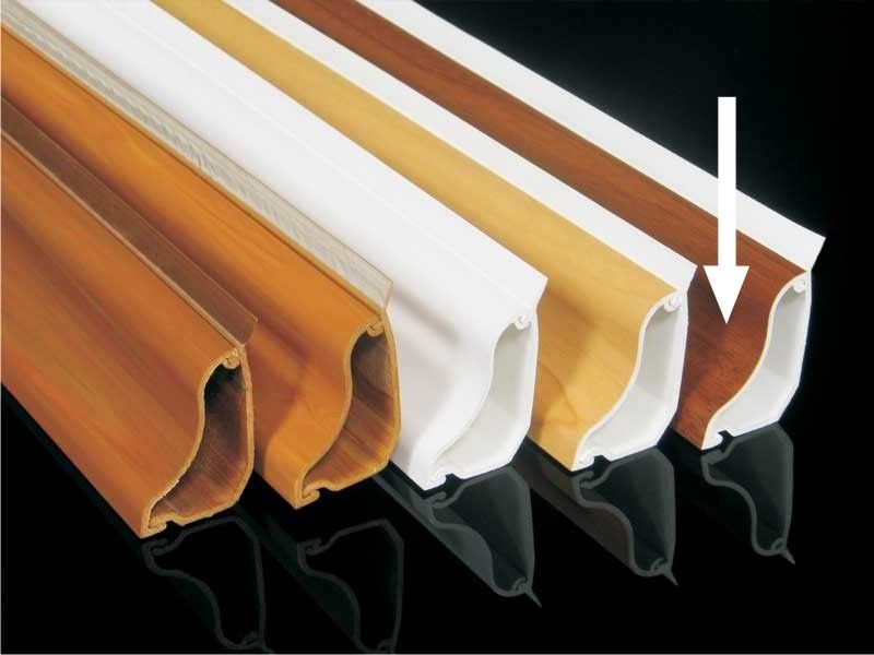 Kcs 35x25mm padlószegély-csatorna tölgy famintás, 2m/szál LP 35 I2 Kopos